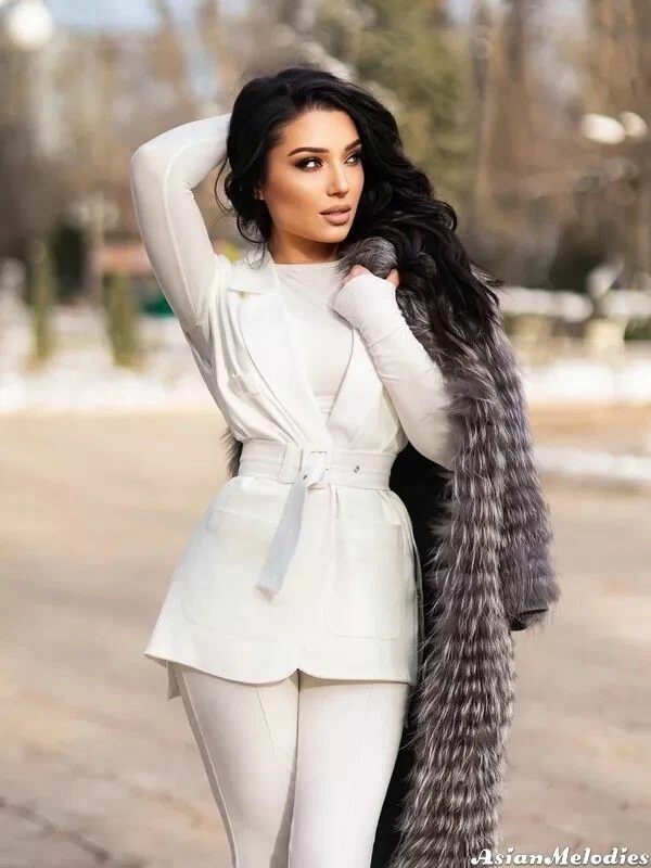 Alesya, 31