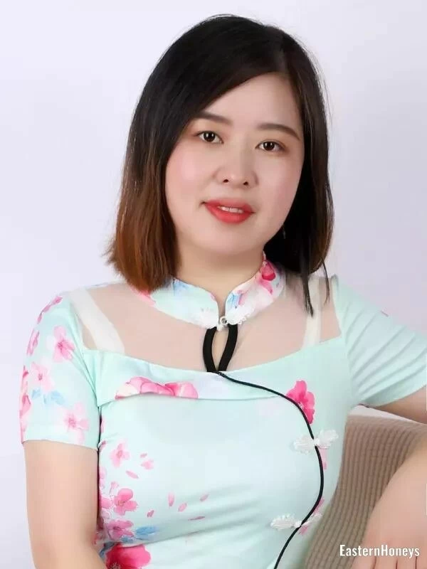 Yanling, 38