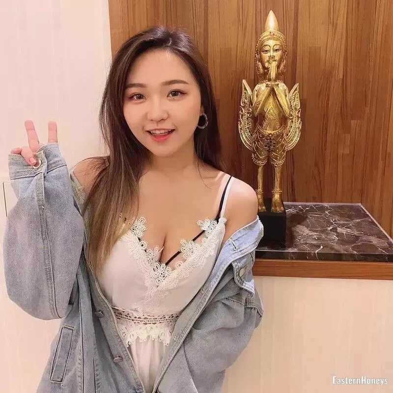 Dan Li, 32