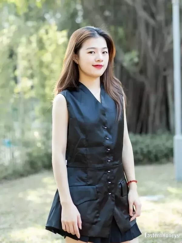 YanYan, 21